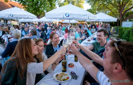 Scheutime Gruppe am Tisch - Foto von Torsten Silz