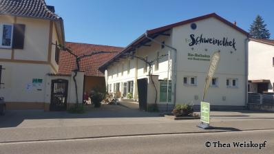 Außenansicht der Bio-Schweinothek - Foto von Thea Weiskopf