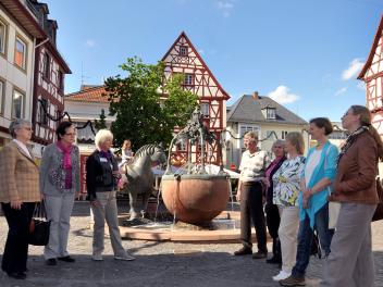 Gästeführung auf dem Roßmarkt in Alzey