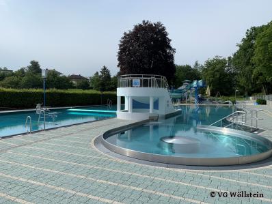 Schwimmbad Wöllstein - Foto von VG Wöllstein