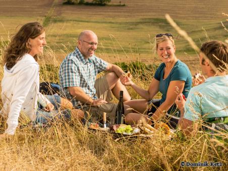 Picknick im Heidefeld - Foto von ©Dominik Ketz
